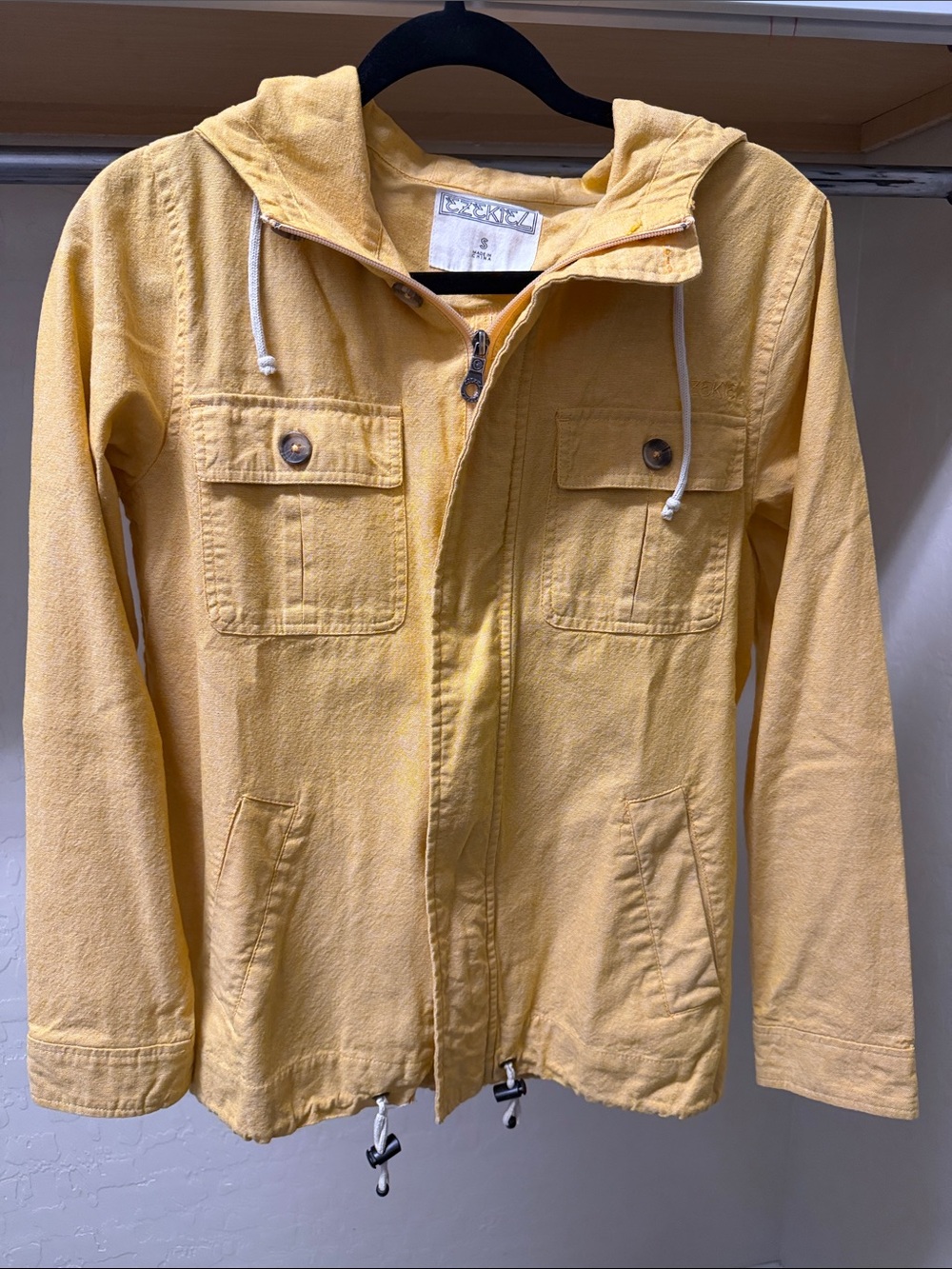 Ezekiel Sunny Yellow Hooded men’s Jacket size S